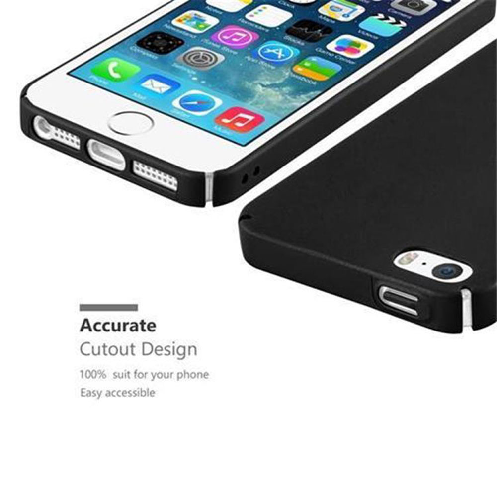 Ein schwarzes Handyhülle liegt neben einem iPhone mit geöffneten Apps.