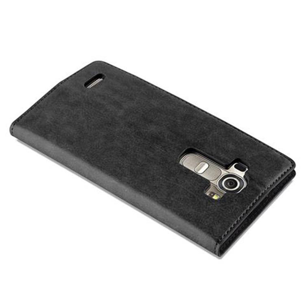 Custodia a libro nera per telefono con ritagli per fotocamera e cuciture.