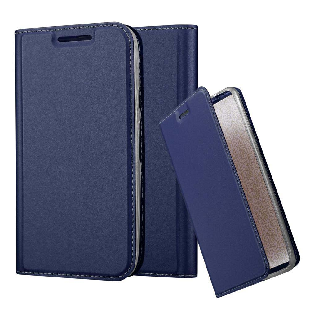 Tre custodie blu aperte per cellulare con dettagli cuciti.