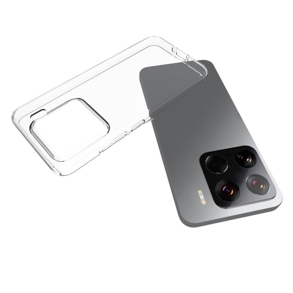 Una cover trasparente per telefono giace accanto a un telefono grigio con tre fotocamere.