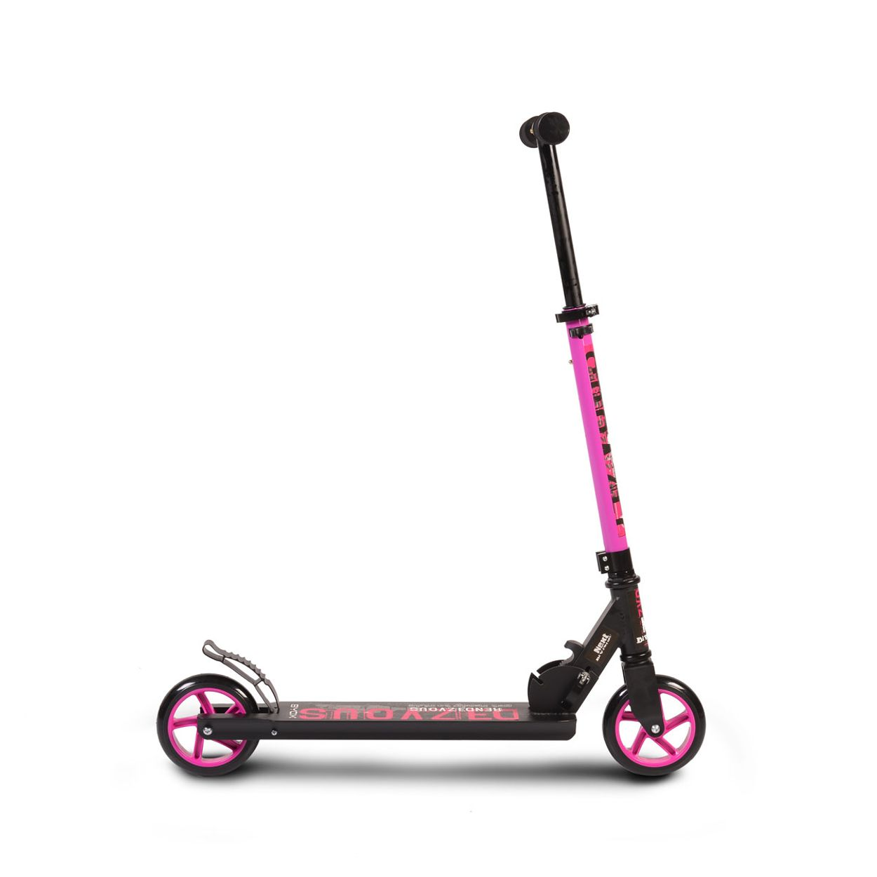Ein schwarzer Roller mit pinken Akzenten, auf weißem Hintergrund.