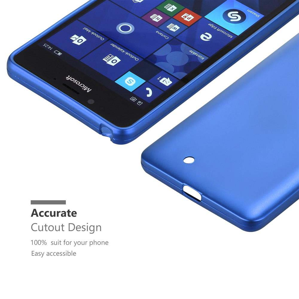 Una custodia blu per telefono e uno smartphone con tessere.