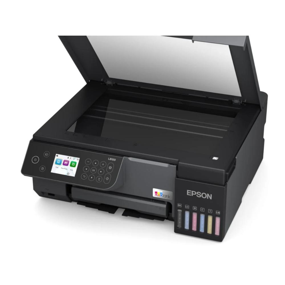 Tarayıcı kapağı açık, mürekkep tankları görünür siyah Epson L8100 yazıcı.