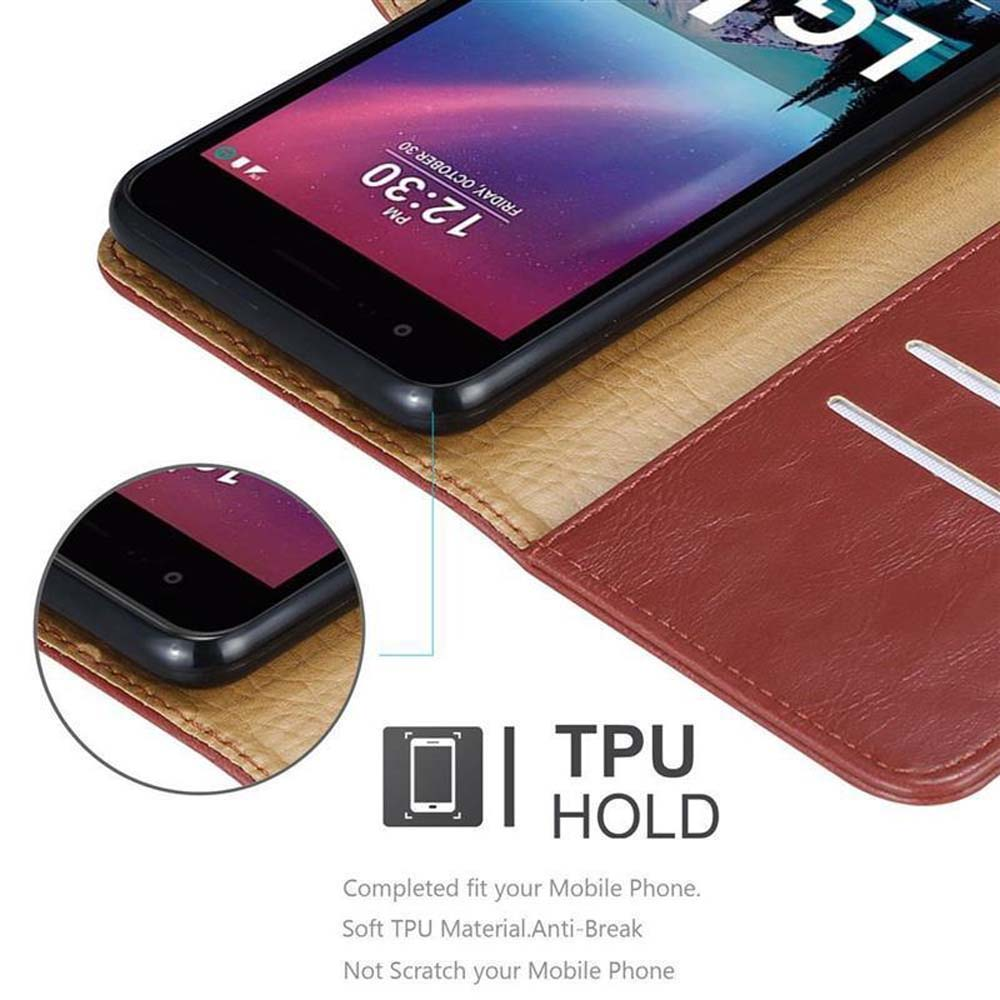 Uno smartphone in una custodia in pelle marrone con icona "TPU HOLD".