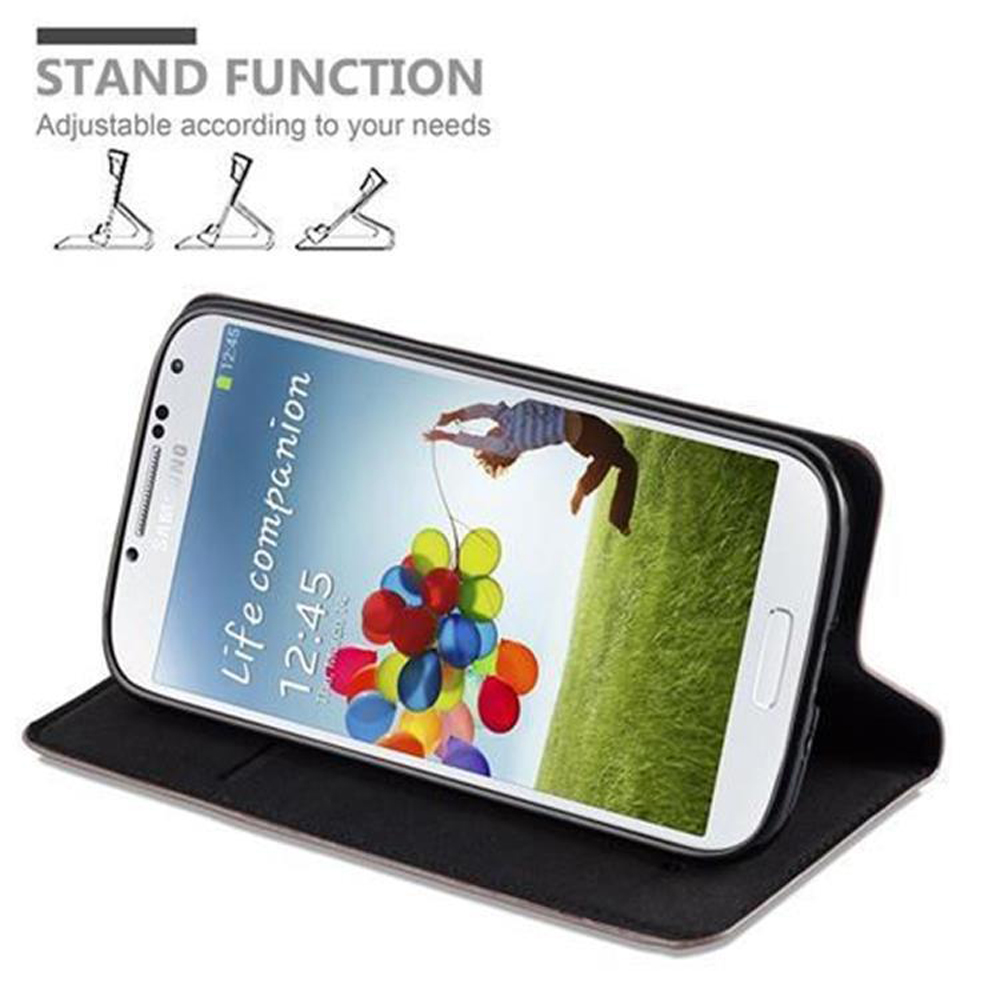 Un smartphone en funda negra con fondo de globos y una persona.