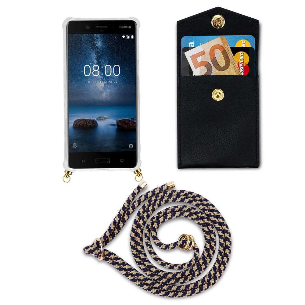 Ein Smartphone mit einer Hülle, einer Brieftasche und einer Kordel auf weißem Hintergrund.