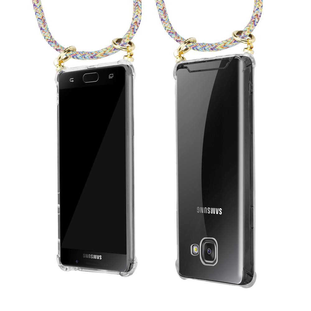 Dos smartphones en fundas transparentes con cordones coloridos, fondo blanco.