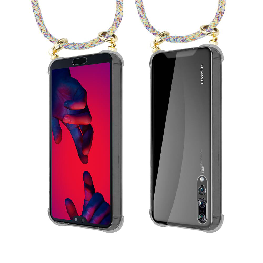 Due smartphone Huawei con cordino. Uno mostra mani su sfondo rosso.