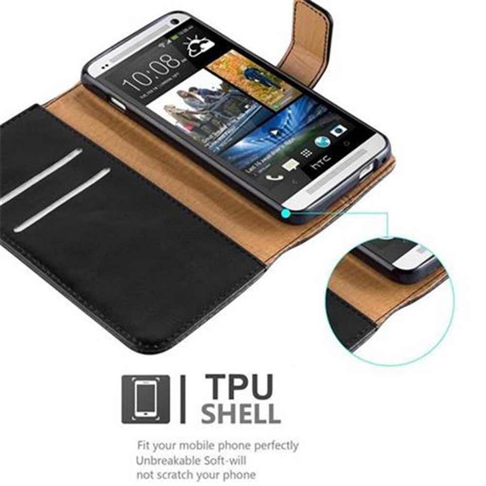 Ein Smartphone in einer schwarzen und braunen Hülle mit dem HTC-Logo.