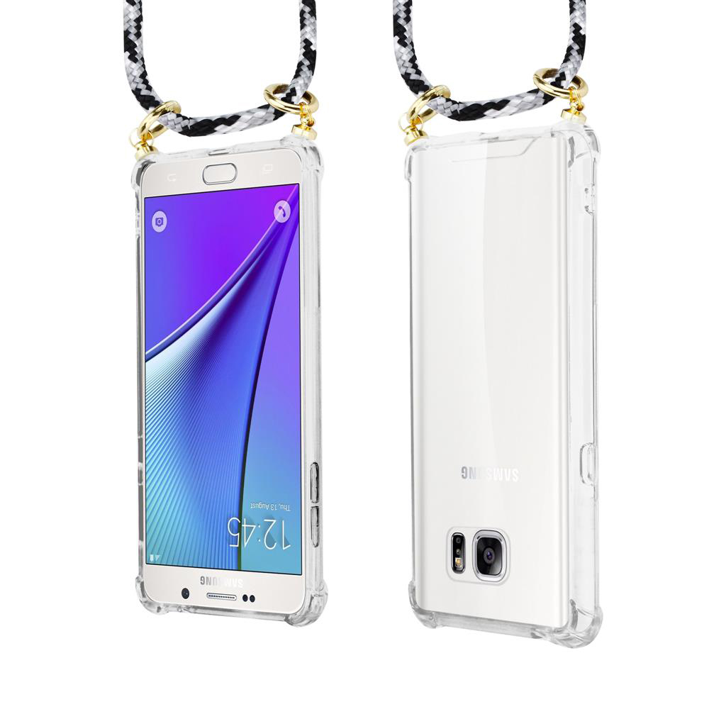 Uno smartphone in una custodia trasparente con un laccio attaccato ai lati.