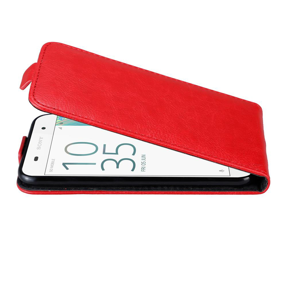 Funda roja plegable sobre un smartphone Sony que muestra las 10:35.