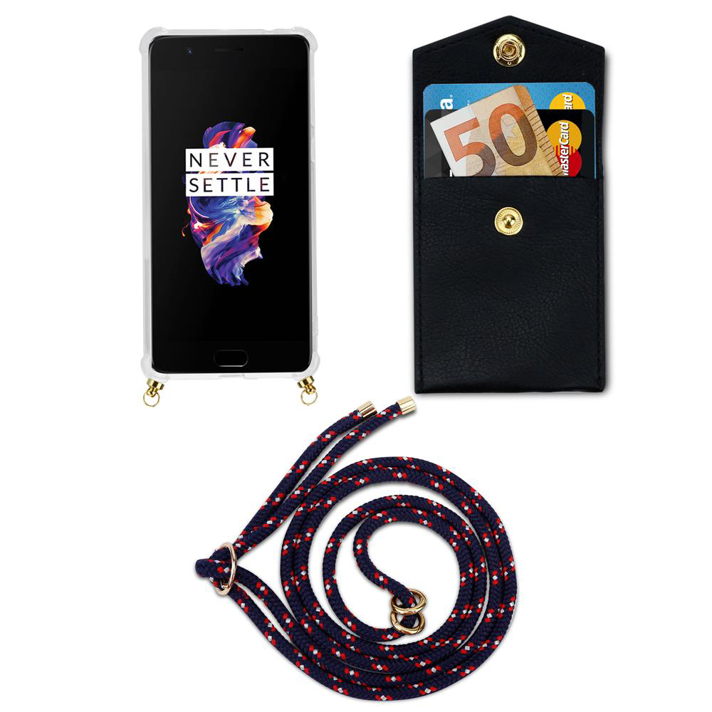 Smartphone mit Hülle, Portemonnaie mit Euroschein und Karten, Lanyard auf weißem Hintergrund.