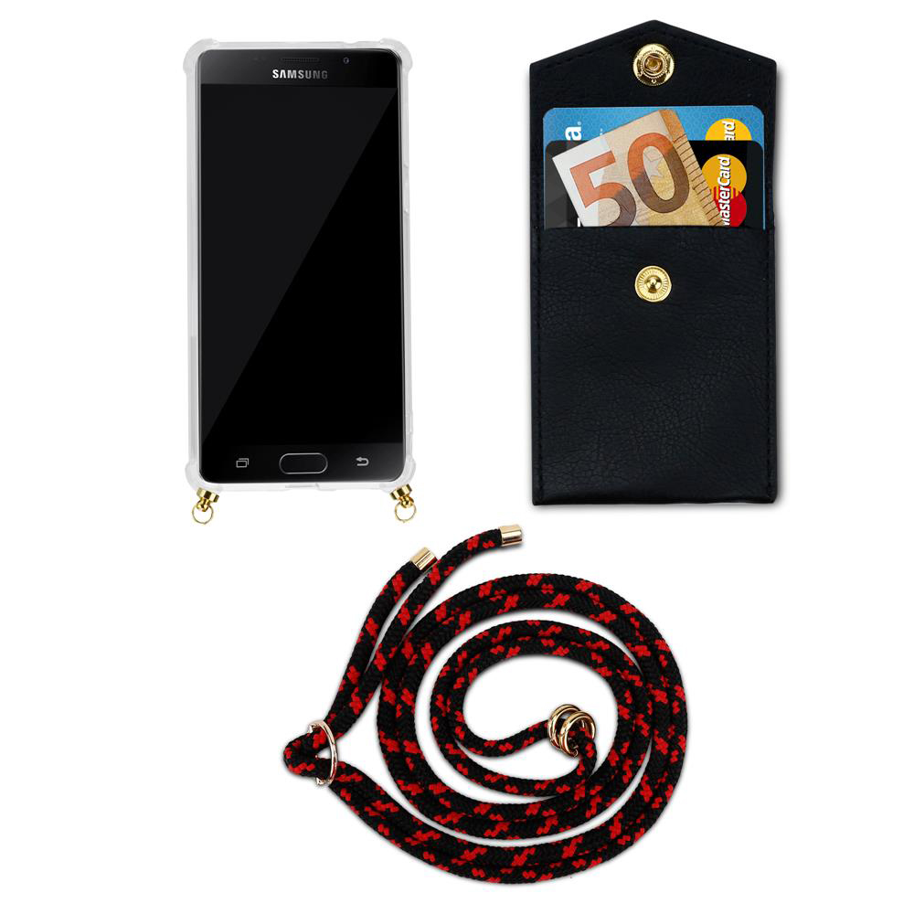 Un teléfono Samsung en una funda, una cartera negra con tarjetas y un cordón.