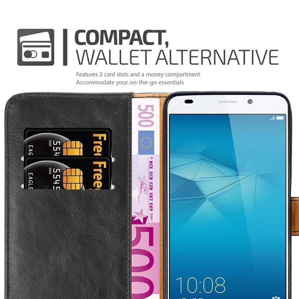 Ein schwarzes Wallet-Etui mit zwei Karten und einem 500-Euro-Schein neben einem Smartphone.