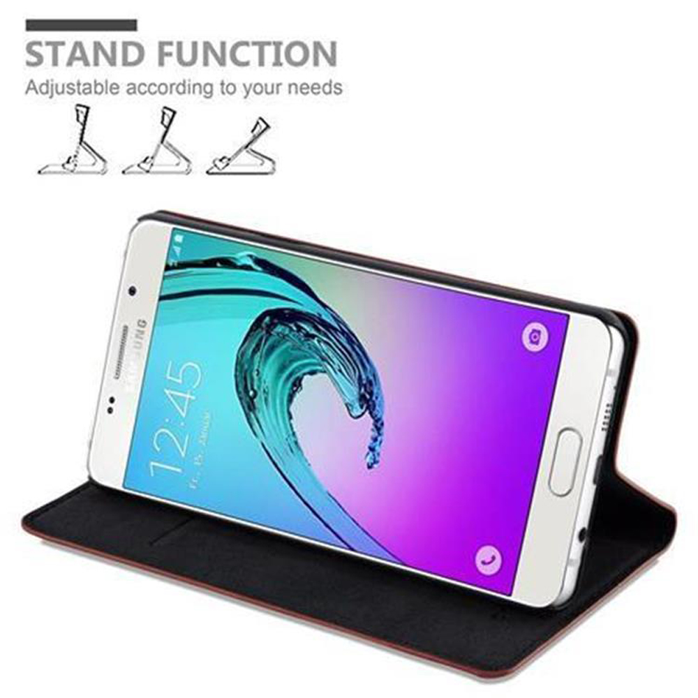 Un smartphone blanco en funda negra muestra 12:45. Función de soporte mostrada.