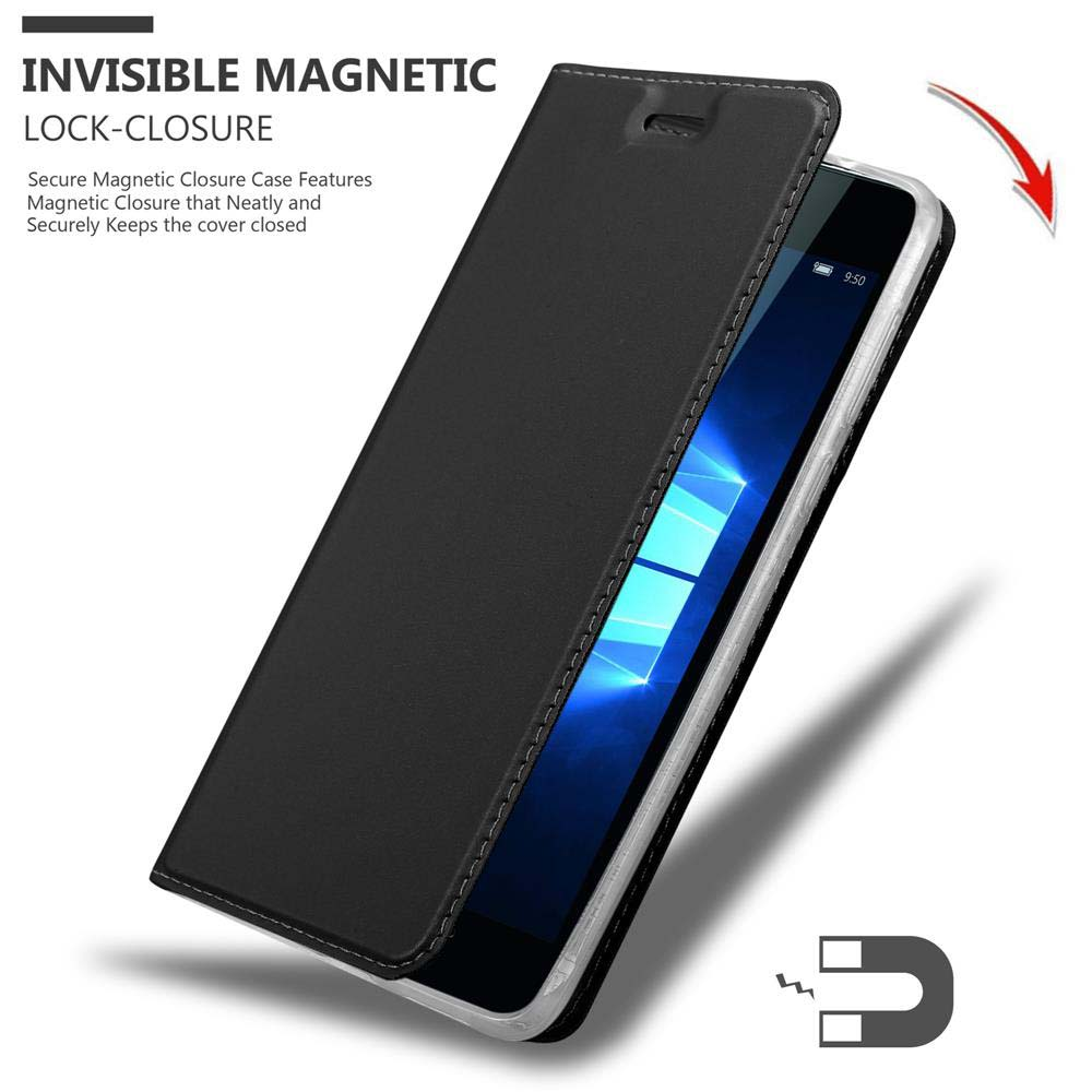 Funda de teléfono negra con cierre magnético abierto, mostrando pantalla azul.