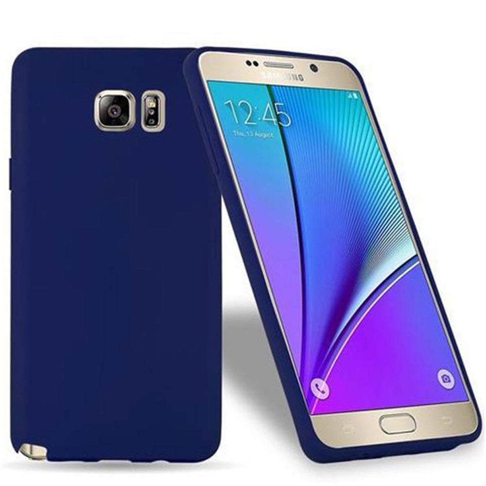 Dunkelblauer Handyhülle und ein Smartphone mit blauem Hintergrund