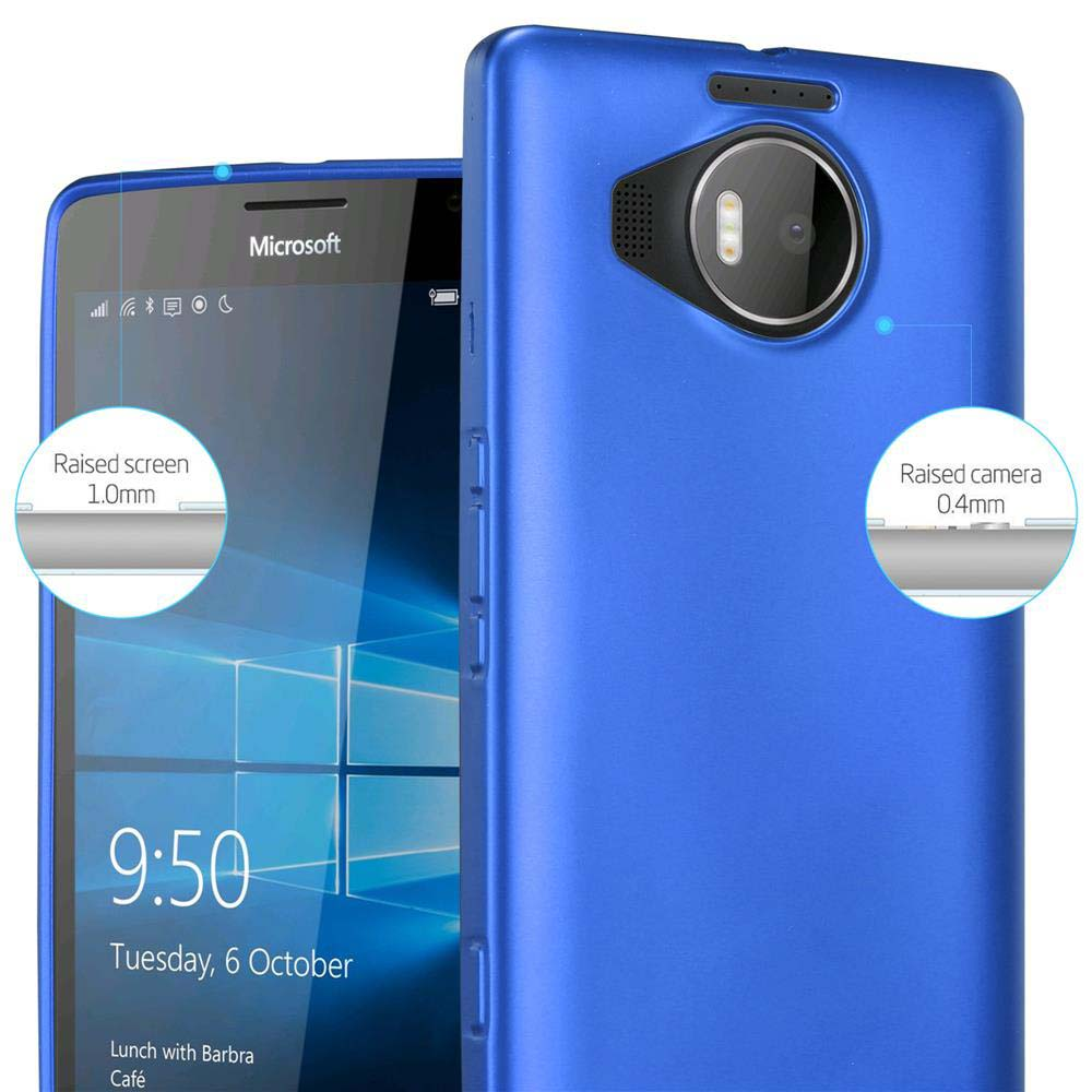 Smartphone blu con logo Microsoft, schermo e fotocamera rialzati.