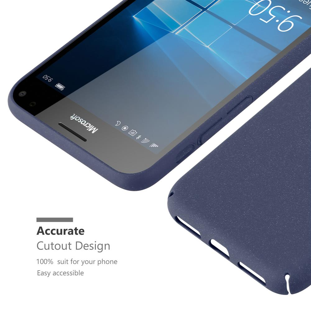 Custodia blu scuro per telefono con ritaglio per schermo e pulsanti. Logo Microsoft visibile.
