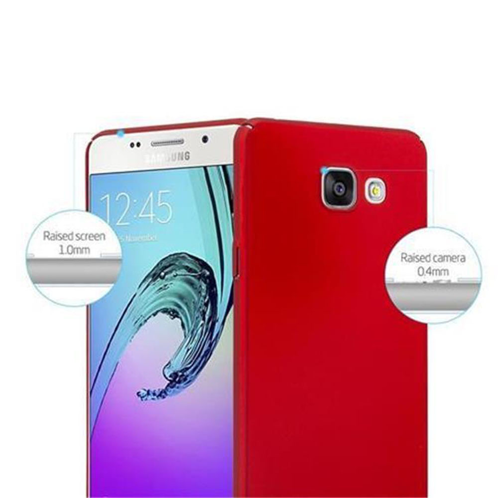 Uno smartphone rosso che mostra l'ora, con bordi rialzati dello schermo e della fotocamera.