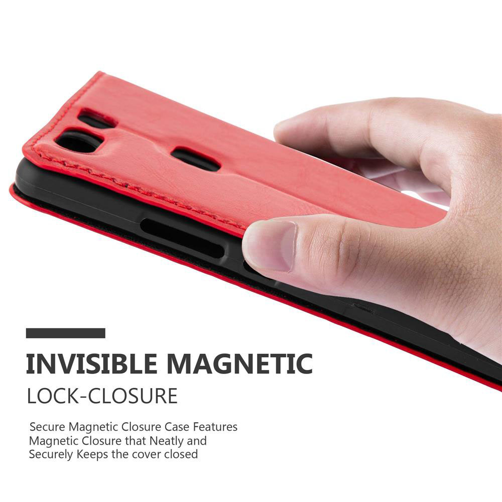 Custodia rossa per telefono con chiusura magnetica, tenuta in mano.