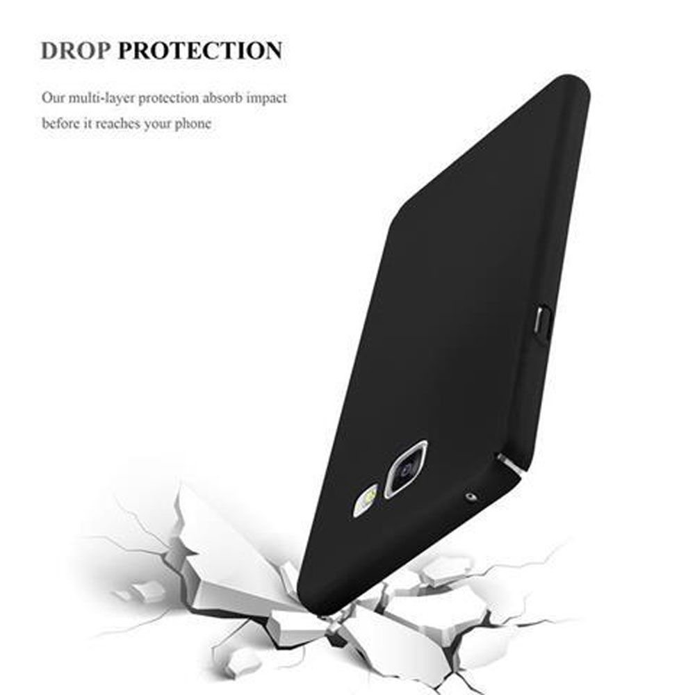 Cover nera per telefono che colpisce il terreno crepato.