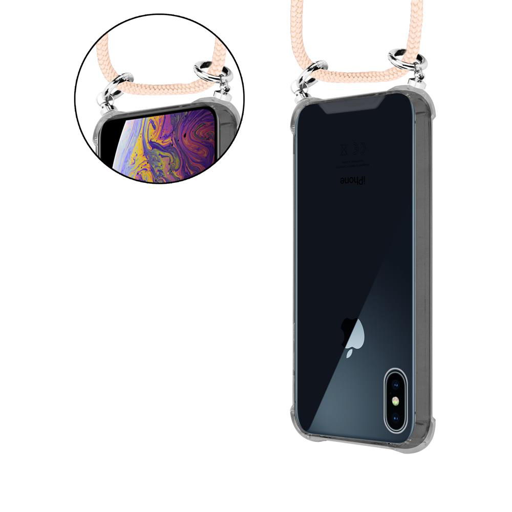 Ein durchsichtiges iPhone mit einem hellrosa Band, das um den Hals getragen wird.