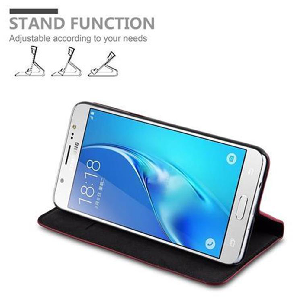 Uno smartphone bianco in una custodia in pelle rossa con funzione stand.