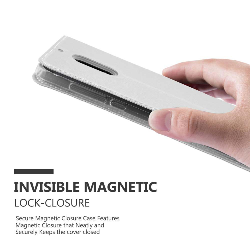Weiße Handyhülle mit magnetischem Verschluss, von Hand gehalten.