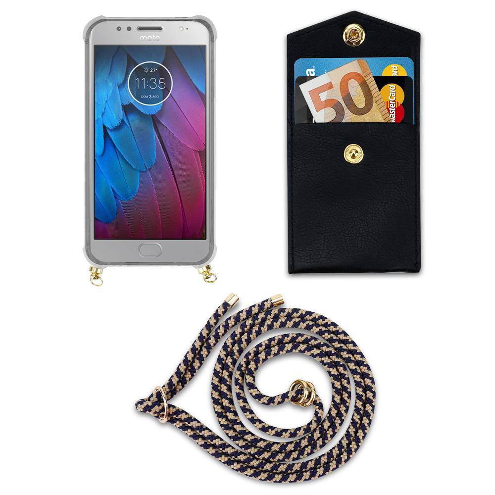 Uno smartphone in custodia, un portafoglio nero con soldi e carte, e un cordino.