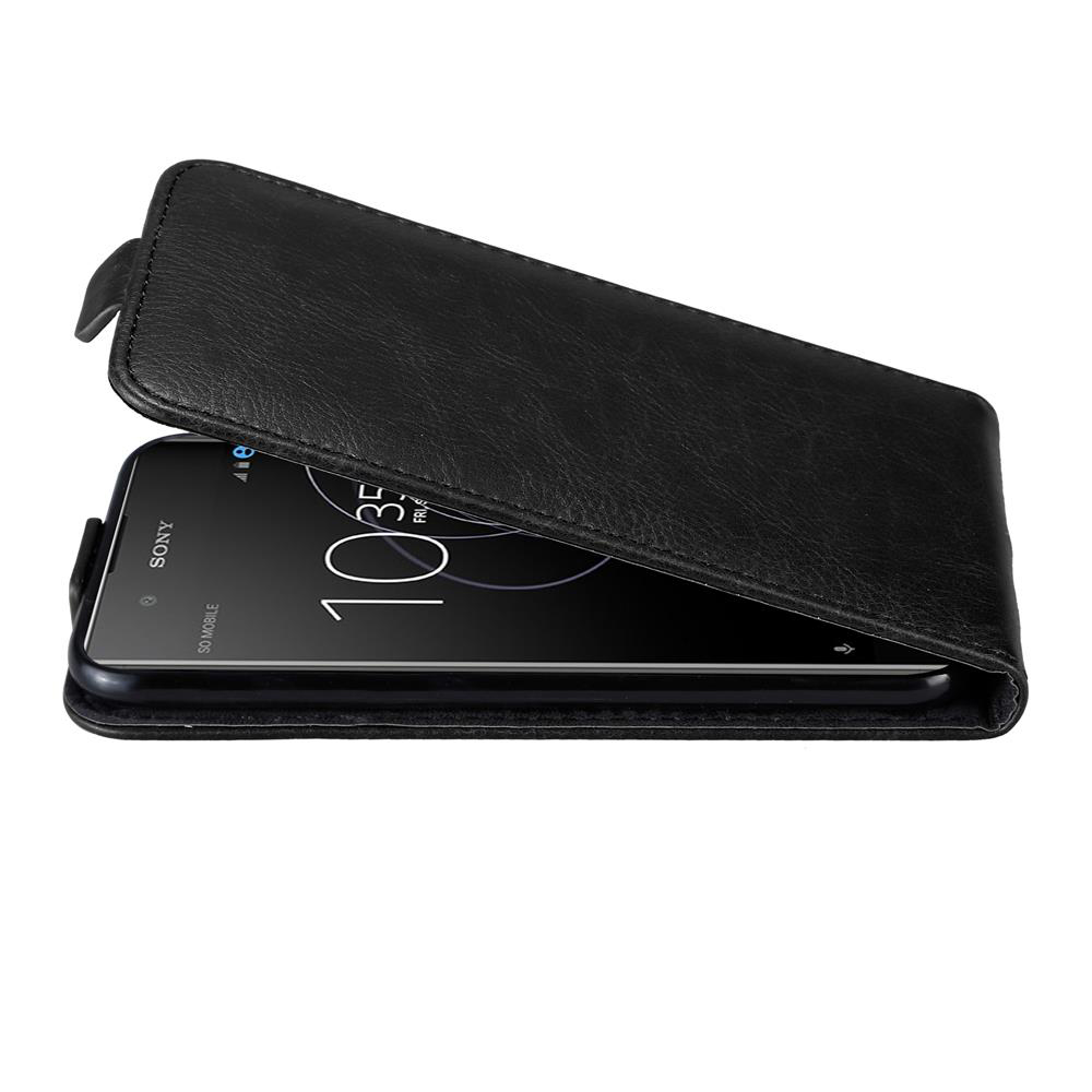 Custodia flip in pelle nera su smartphone che mostra le 10:35.