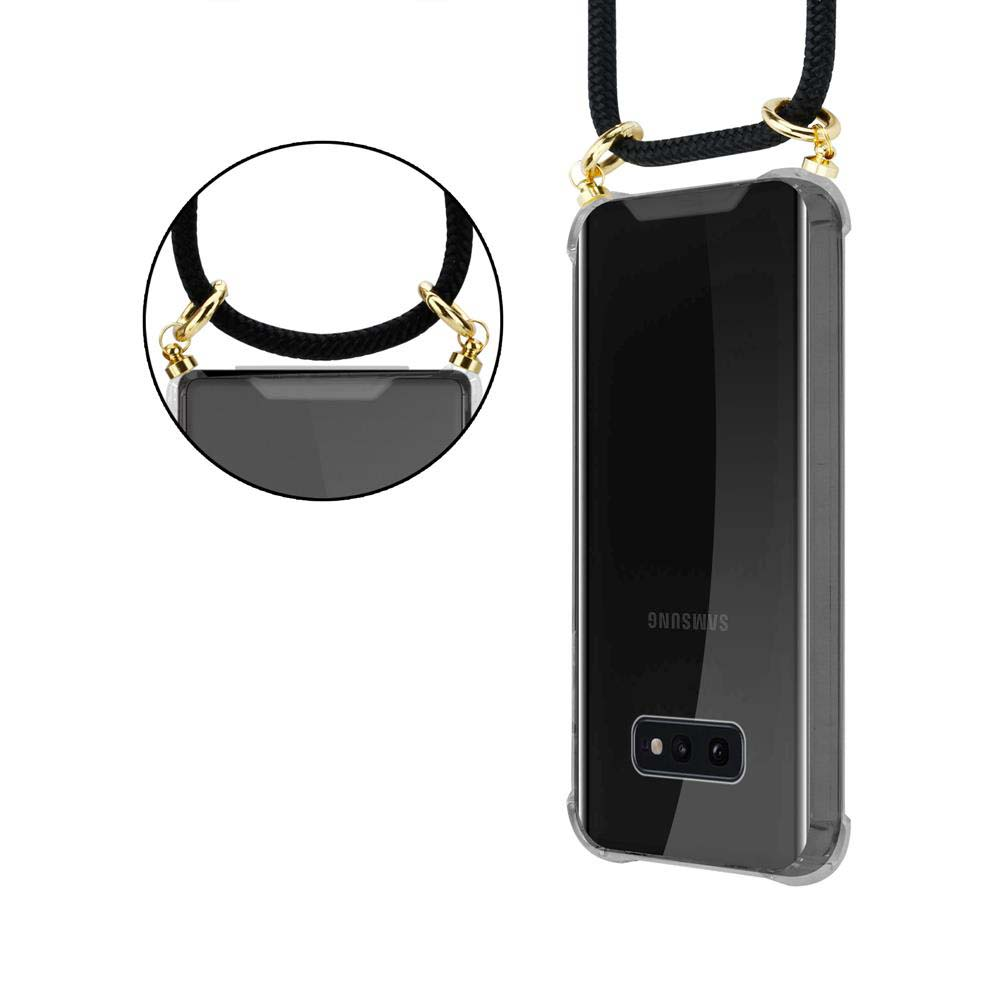 Un Samsung trasparente con un laccetto nero portato al collo.
