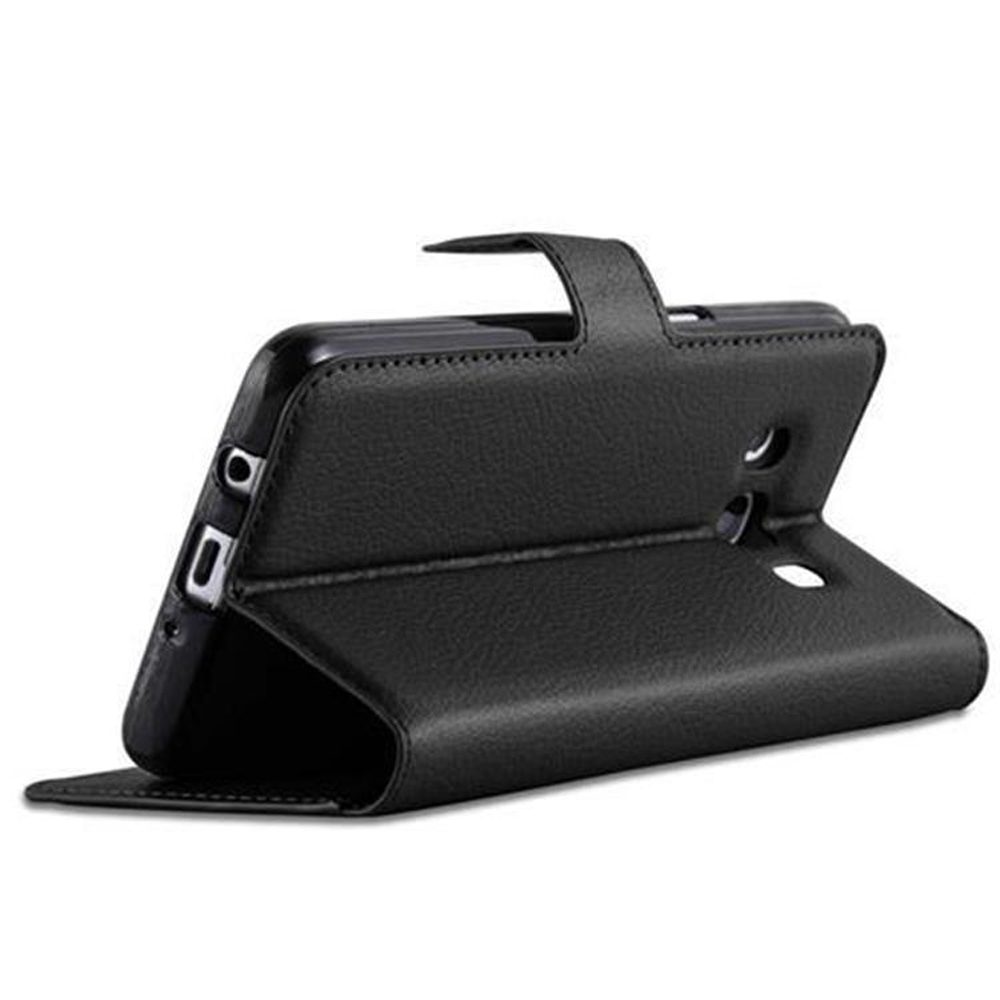 Custodia nera in pelle per telefono in posizione verticale, con ritagli per fotocamera e pulsanti.