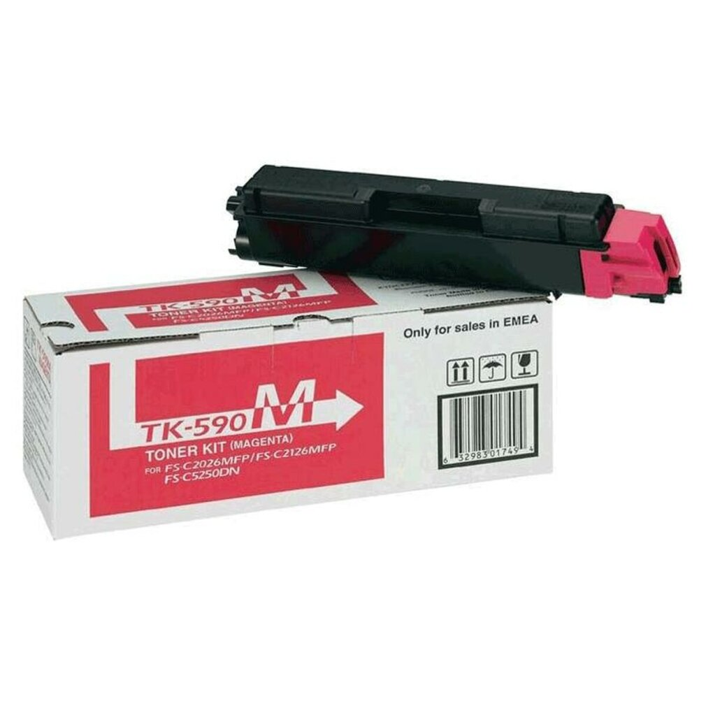 Cartouche de toner magenta TK-590M sur une boîte blanche.