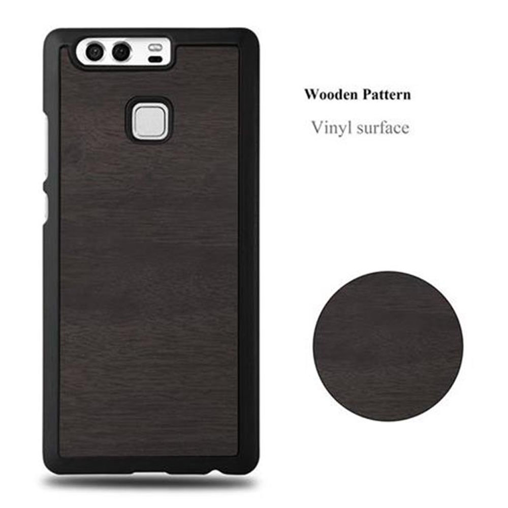 Funda de teléfono negra con textura de madera y sensor de huellas.