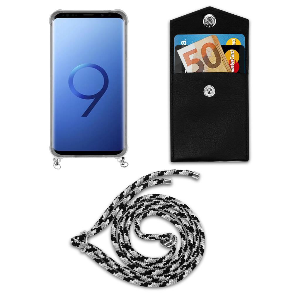 Uno smartphone in custodia, un astuccio nero con soldi e carta, e un cordone.