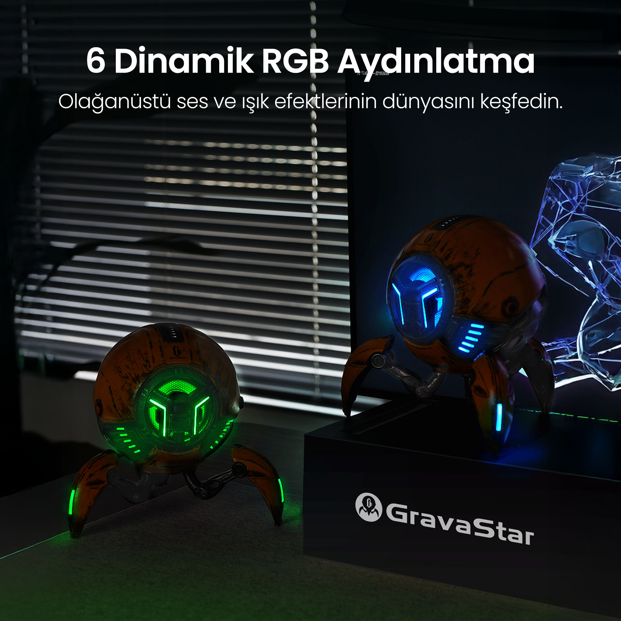 Kırmızı ve mavi ışıklı iki turuncu hoparlör karanlık bir zeminde duruyor.