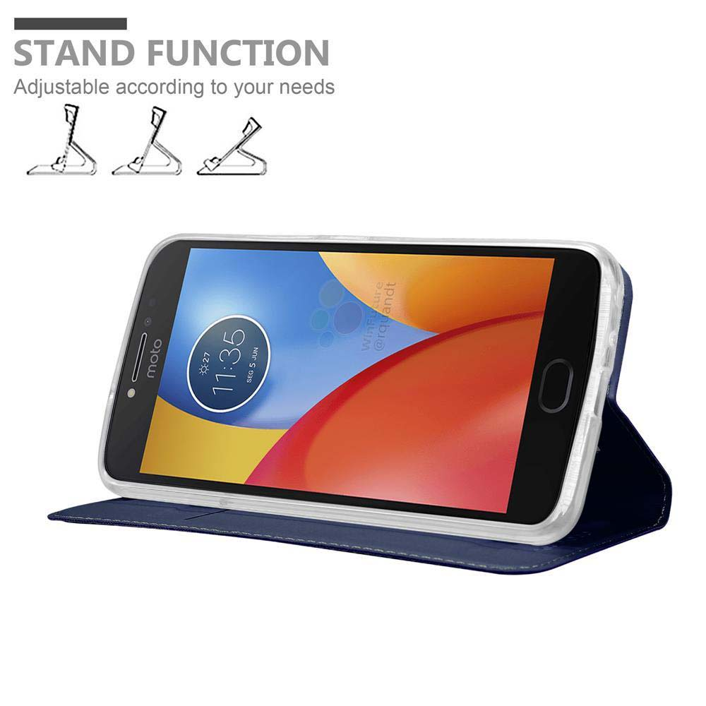 Un telefono blu in una custodia con funzione stand.