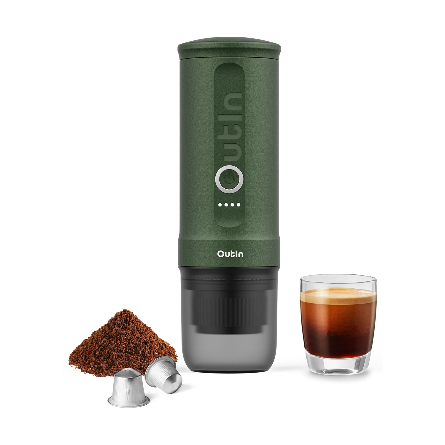 Groene draagbare koffiemaker naast koffiegruis, capsules en een espresso.