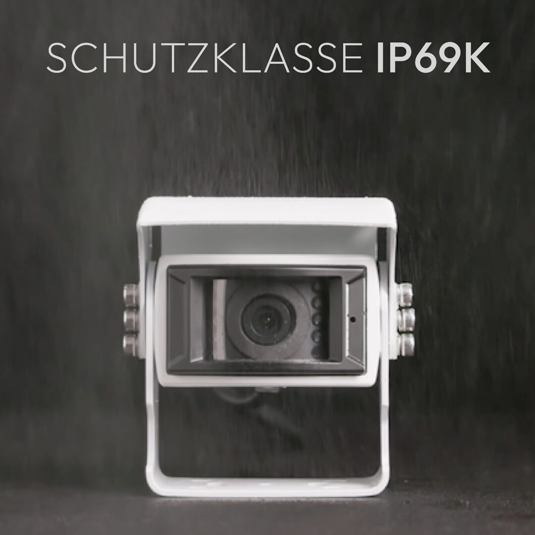 Weiße Kamera mit IP69K-Schutz, vor dunklem Hintergrund.