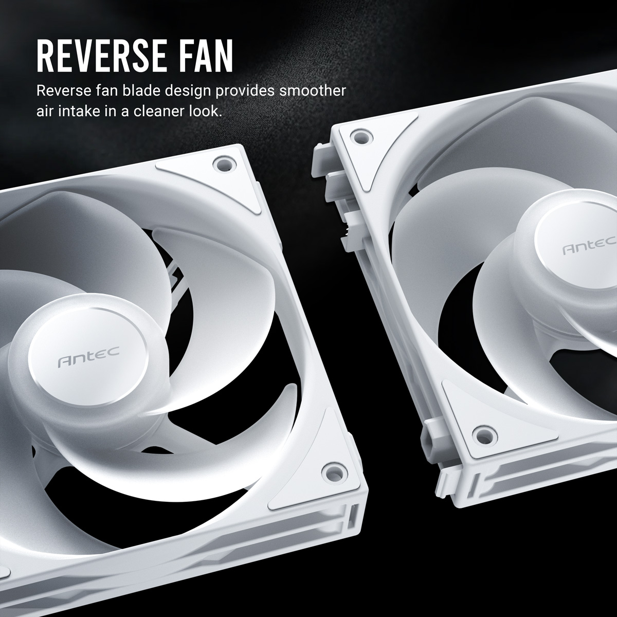 Deux ventilateurs de PC blancs avec conception à pales inversées sur fond noir.