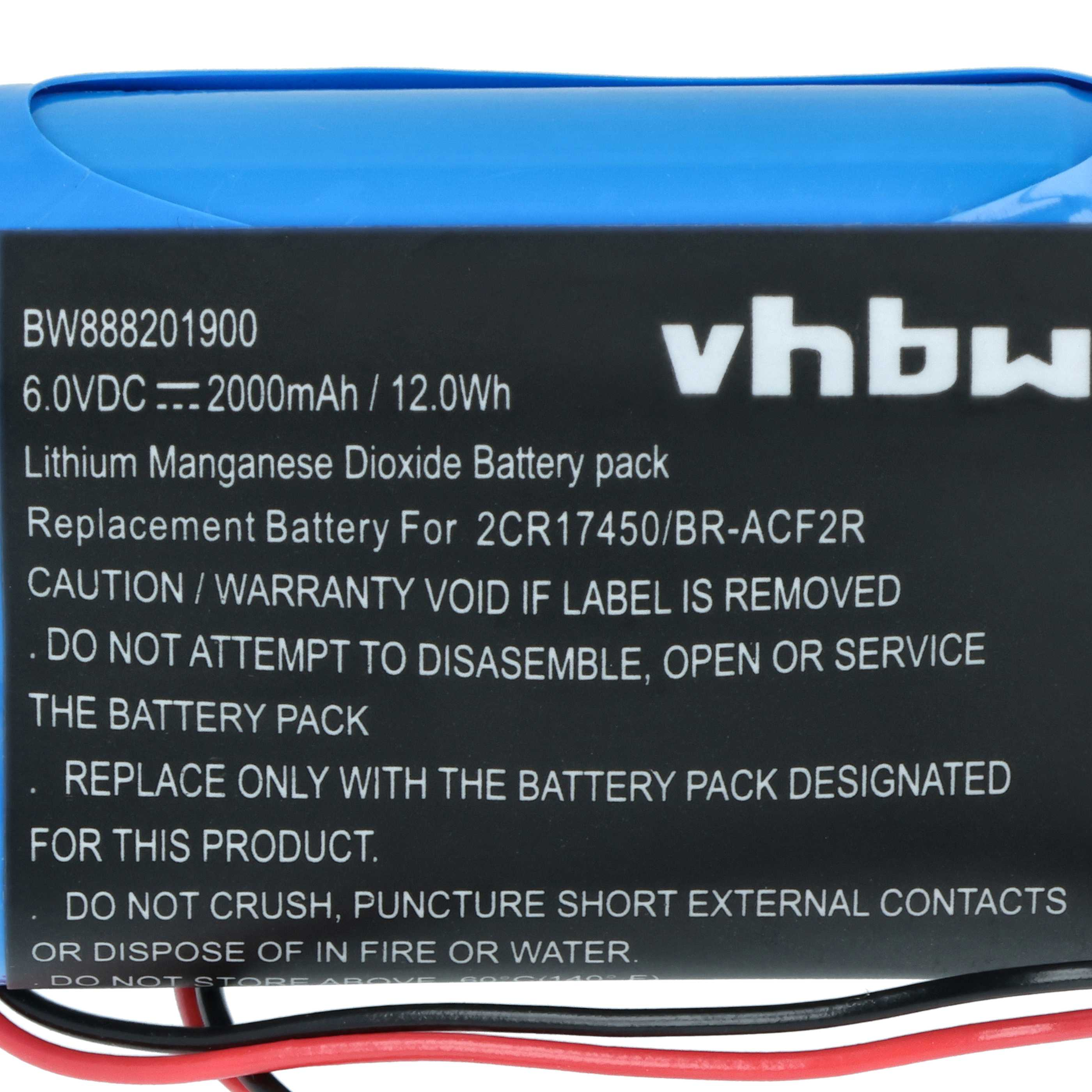 Blauer Akku mit schwarzen und roten Kabeln, technischen Details.