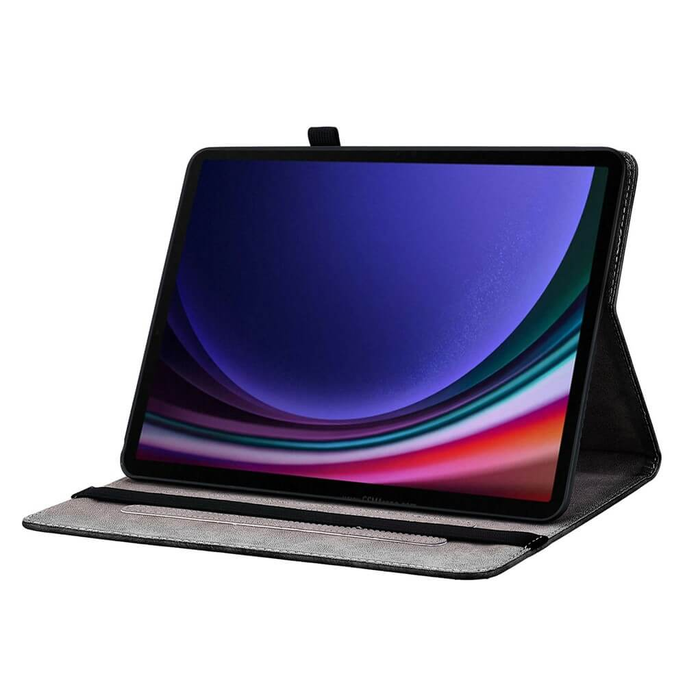 Ein schwarzes Tablet in einer schwarzen Hülle mit einem bunten Hintergrundbild.