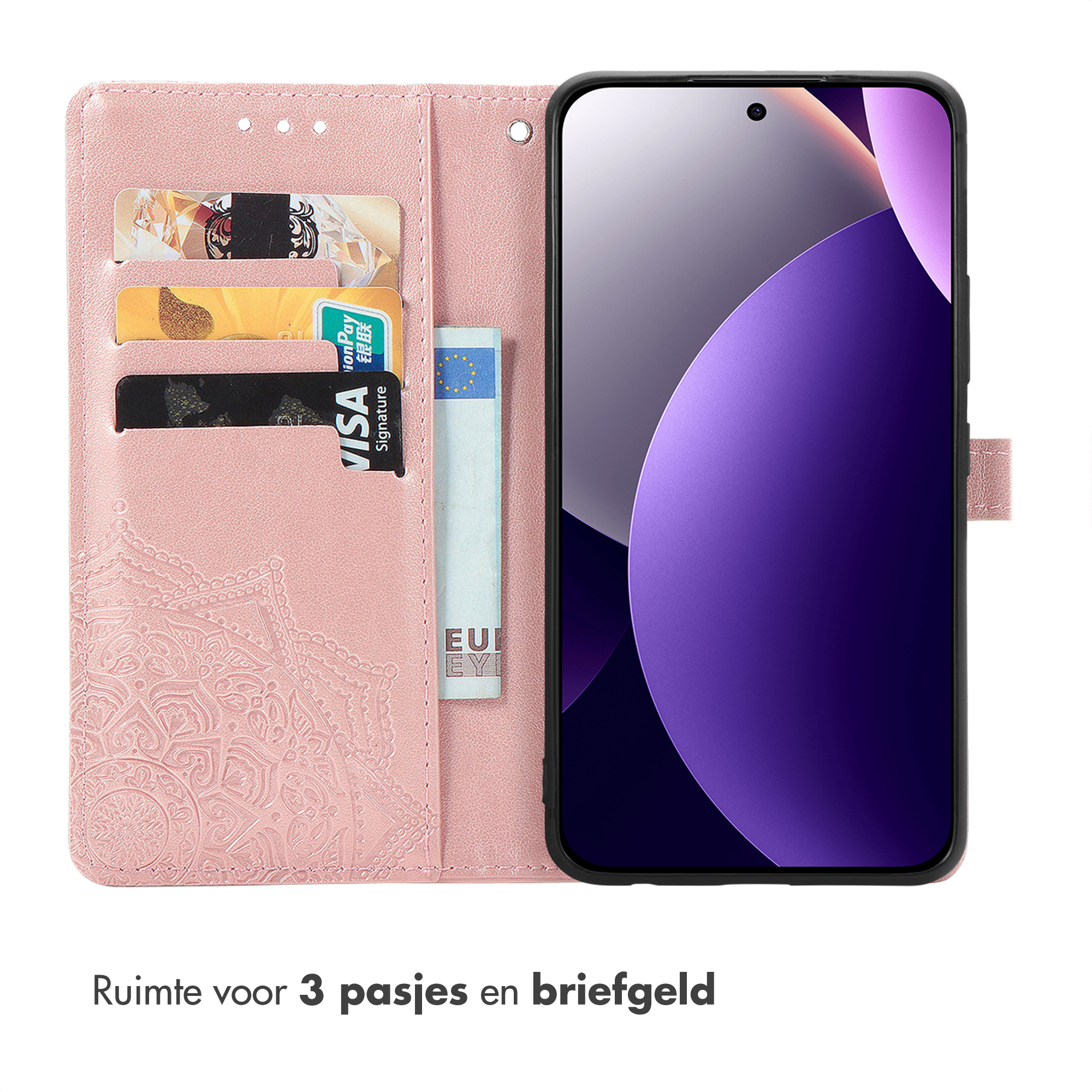 Un étui de téléphone rose avec des fentes pour cartes et un téléphone à fond violet.