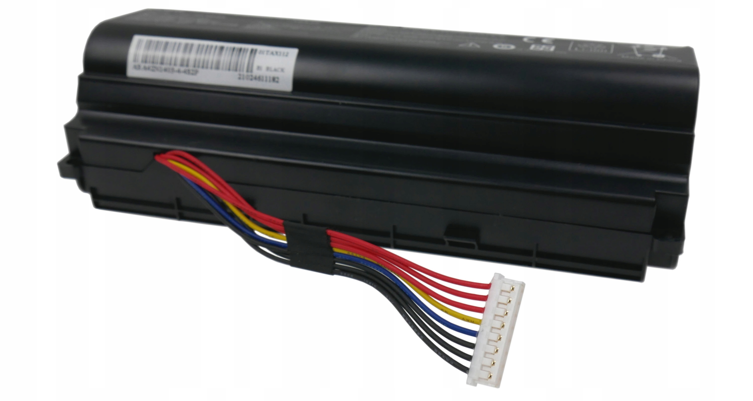 Czarna bateria do laptopa z czerwonymi, żółtymi, niebieskimi i czarnymi przewodami.