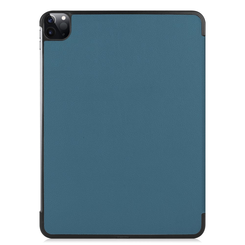 Ein blauer Tablet-Schutz mit schwarzem Rand und Kameraaussparung.