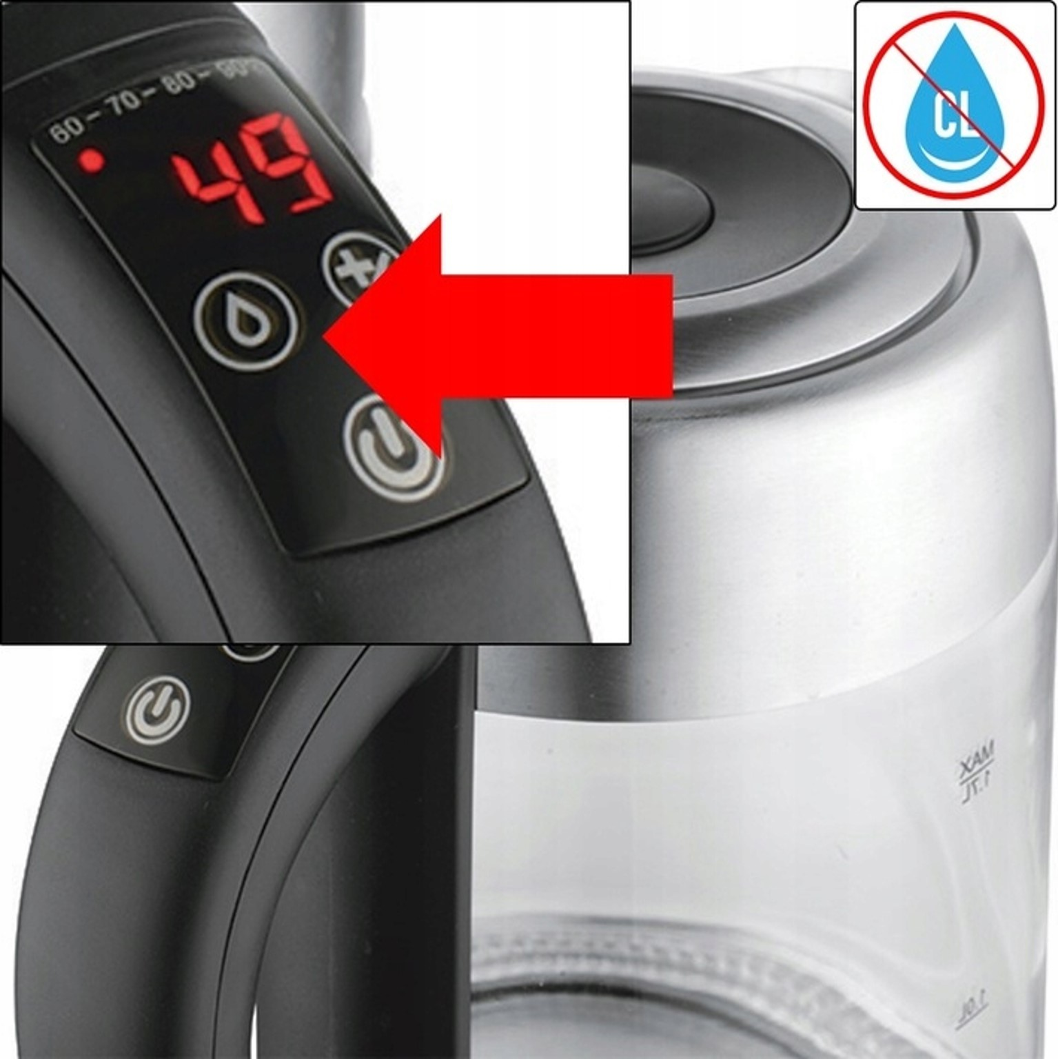 Zbliżenie na cyfrowy wyświetlacz i przyciski czajnika. Czerwona strzałka wskazuje przycisk kropli wody.