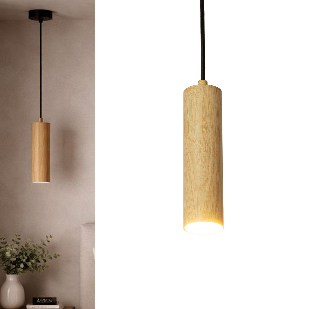 Una lámpara colgante cilíndrica de madera cuelga de un cable negro del techo.