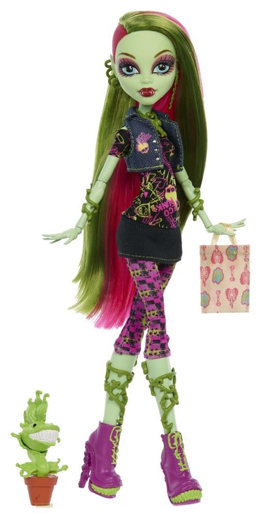 Grüne Puppe mit langen Haaren, lila Hose, Jeansjacke und Einkaufstasche.