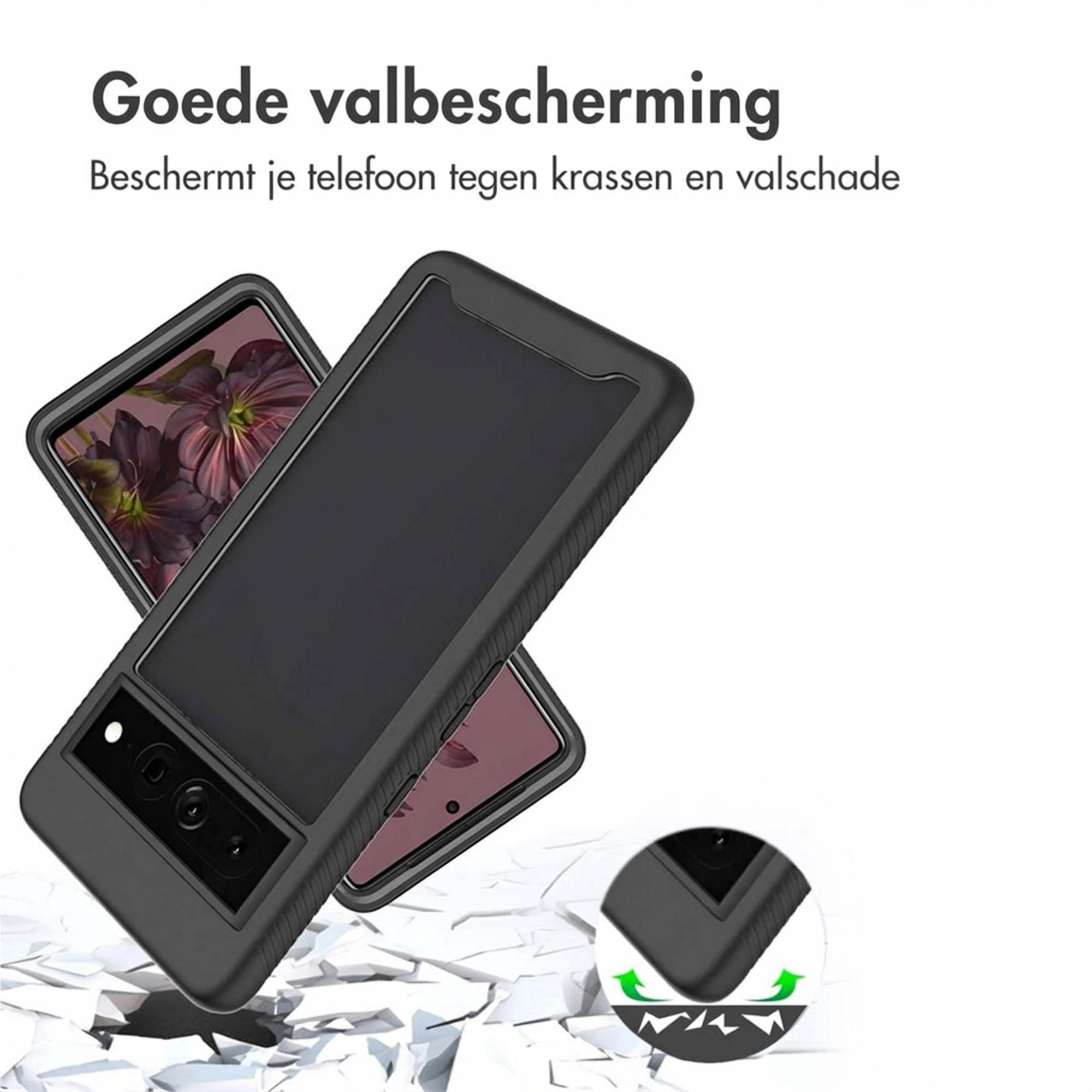 Zwarte telefoonhoes met camera-uitsparing op gebroken ondergrond.